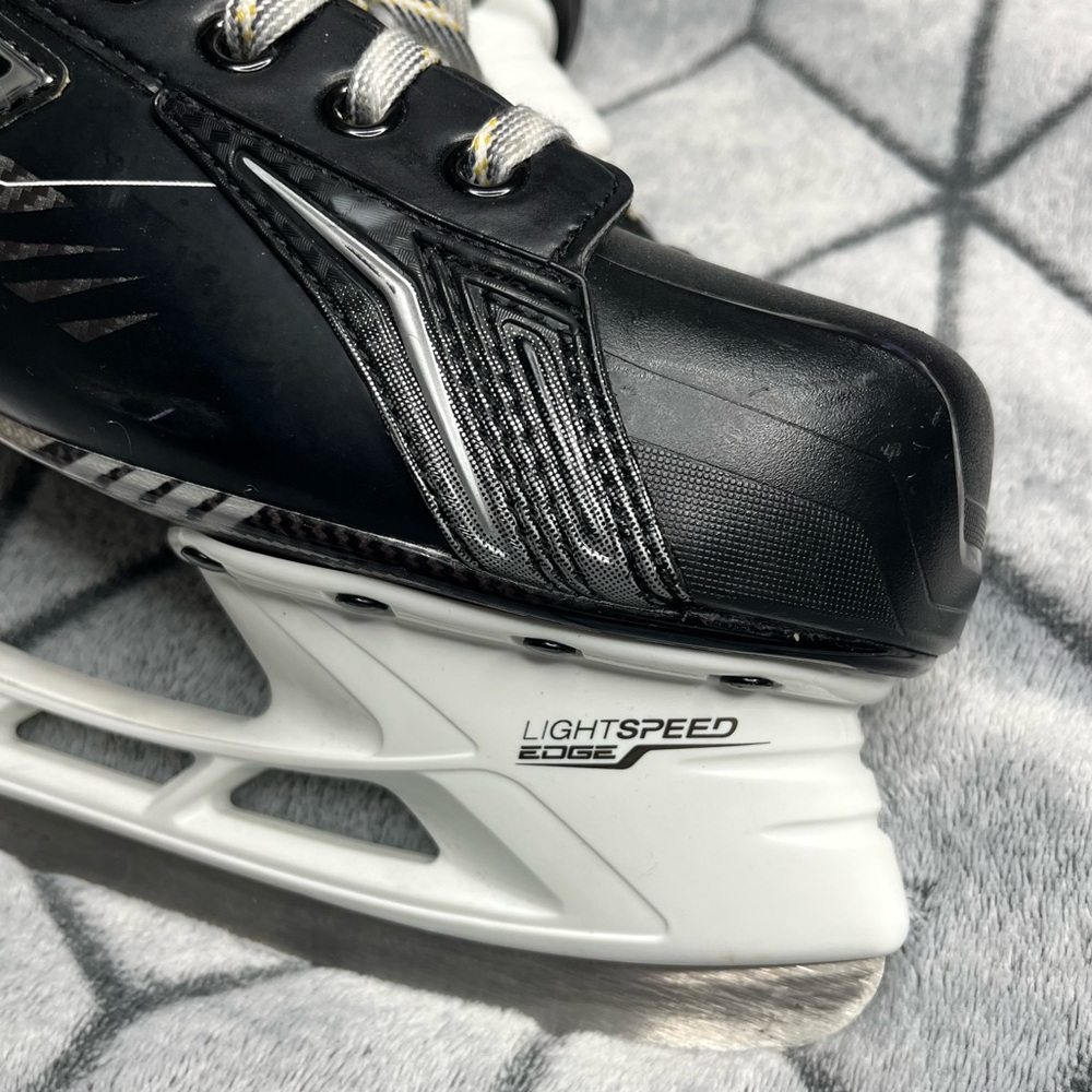 BAUER Supreme 160 Hockey Ice Skate Senior Stainless Tuuk Lightspeed Edge SK160SR - Picture 3 of 14